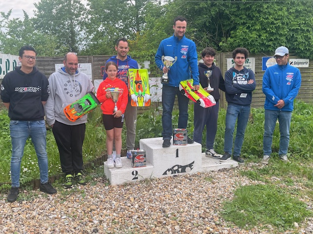Podium 1/8 4x4
